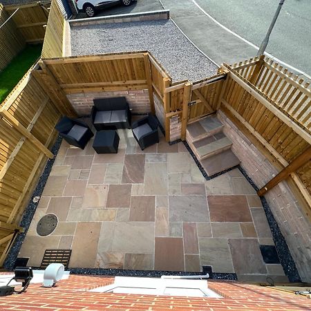 Modern, Two Double Bedroom House With Free Parking Chepstow Exteriér fotografie