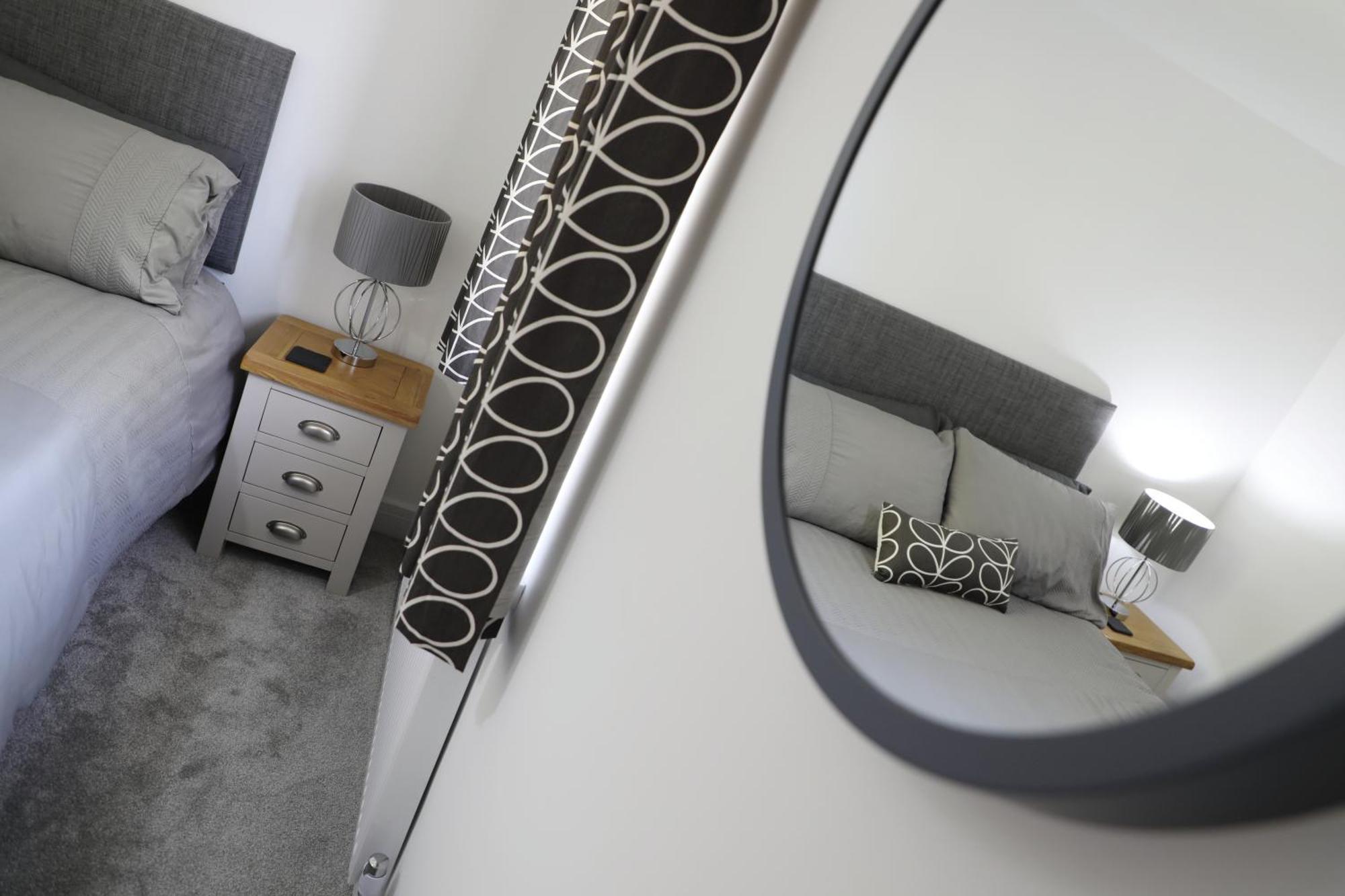 Modern, Two Double Bedroom House With Free Parking Chepstow Exteriér fotografie