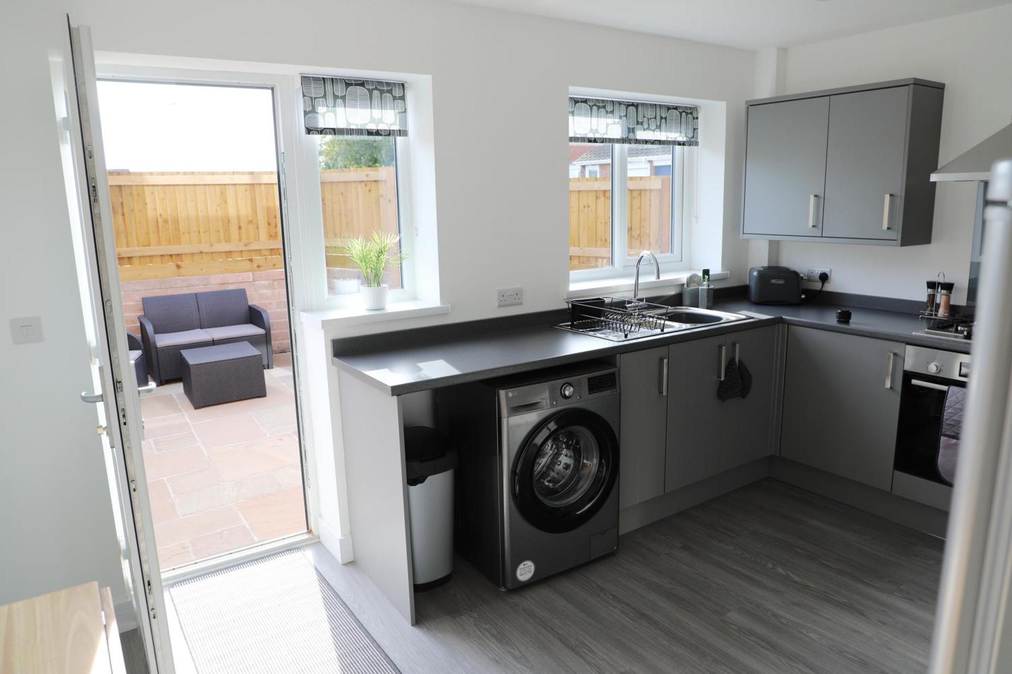 Modern, Two Double Bedroom House With Free Parking Chepstow Exteriér fotografie